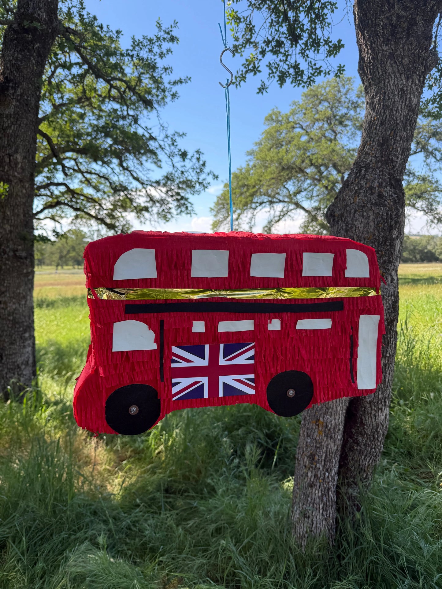 London Bus Piñata for Birthday Party Decorations | Large Handmade 2D Party Piñata PinataBloom