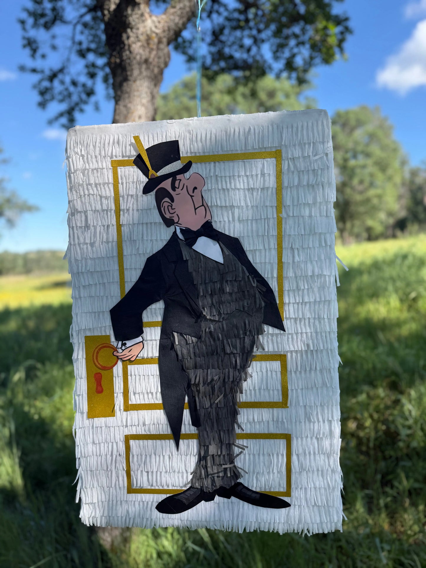 Custom Pinata 24"x18"x4"- We create your idea into a Pinata PinataBloom